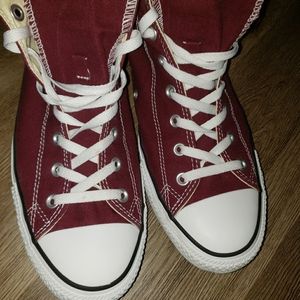 Converse burgundy chuck taylors size 13